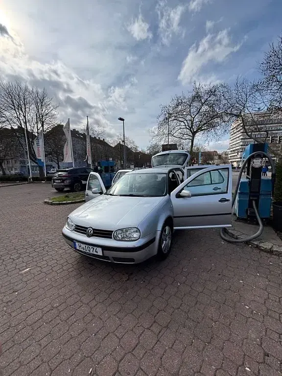 Gebraucht VW Golf IV Edition 75 PS (55 kW) 2001 Silber Limousine