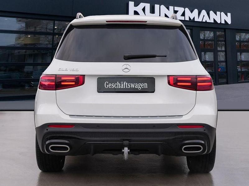 Gebraucht Mercedes GLB180 AMG 136 PS (100 kW) 2025 Polarweiss SUV