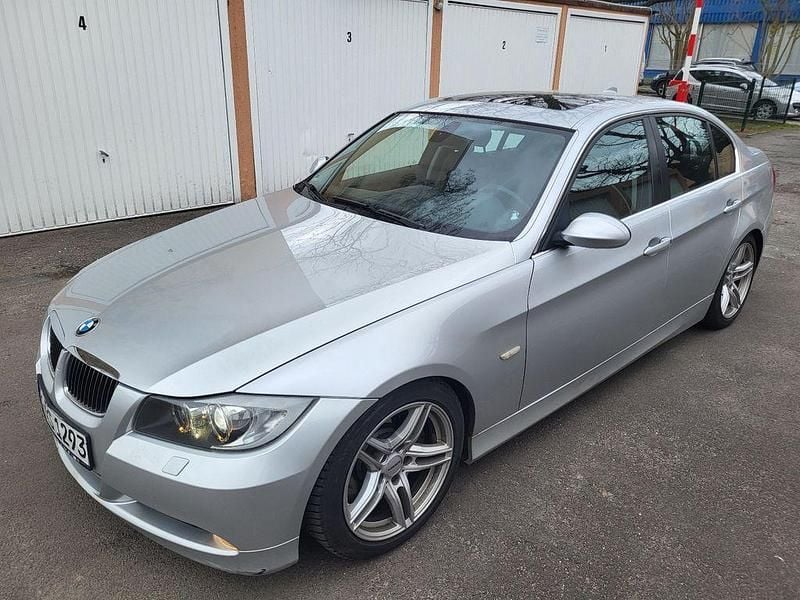 Second-hand BMW 330 Performance 231 CP (169 kW) 2008 Argintiu Berlinǎ