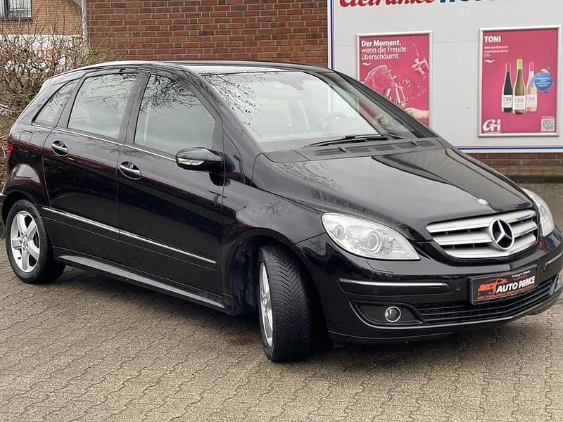 Gebraucht Mercedes B200 140 PS (102 kW) 2008 Schwarz Van / Kleinbus