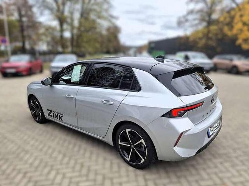 Gebraucht Opel Astra 131 PS (96 kW) 2025 Kristall silber Kleinwagen