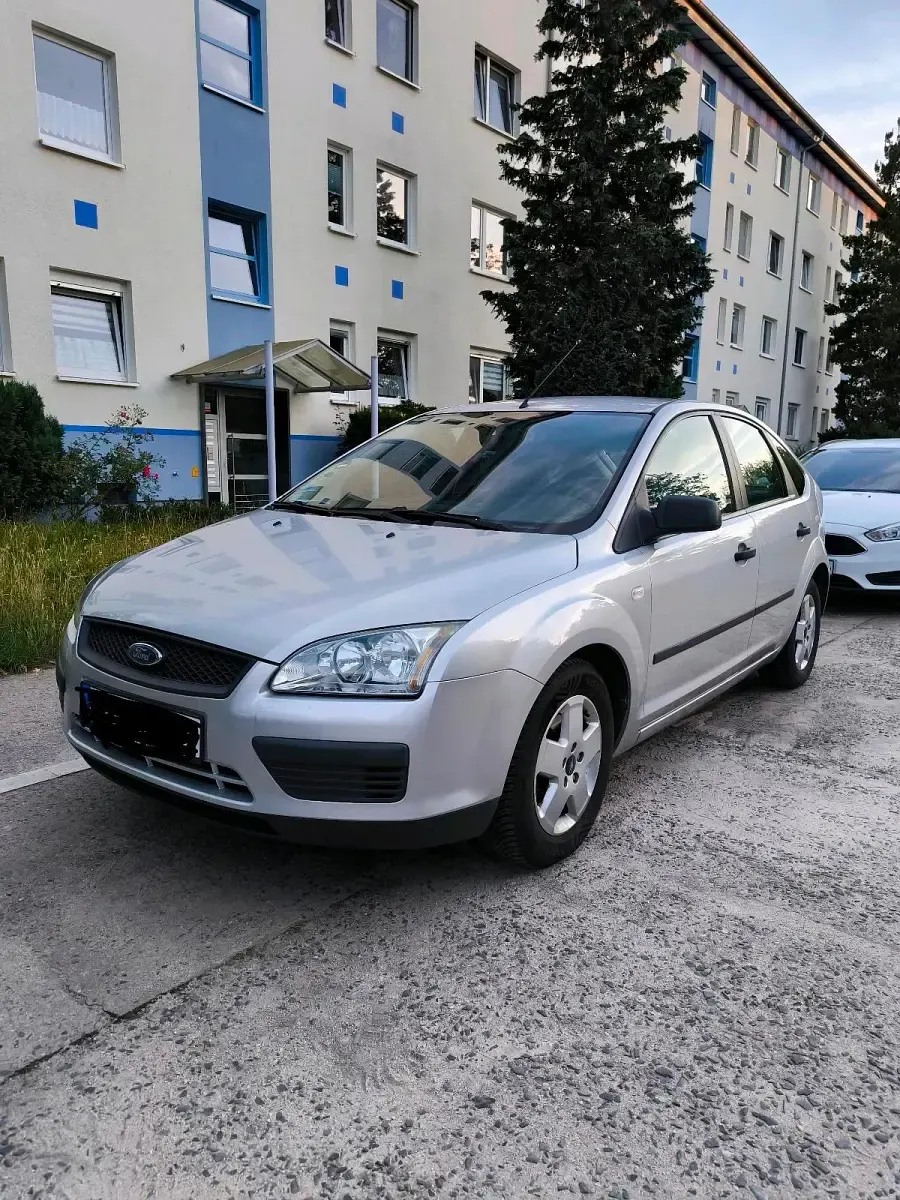 Gebraucht Ford Focus 101 PS (74 kW) 2005 Silber Kombi