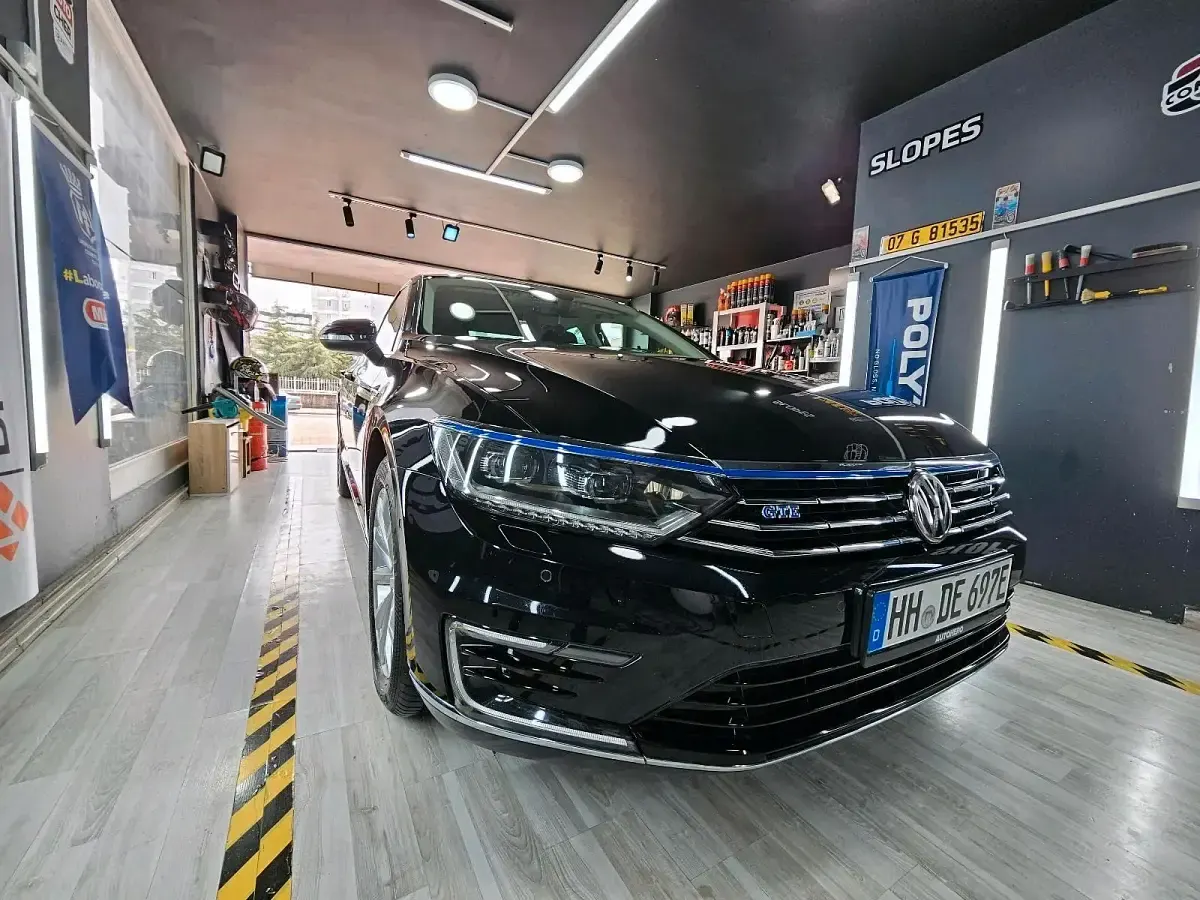 Gebraucht VW Passat GTE 218 PS (160 kW) 2017 Schwarz Limousine