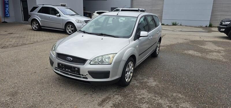 Silber Gebraucht 2006 Ford Focus Fun X Kombi | 790 € (Superpreis) - Bild 1/4