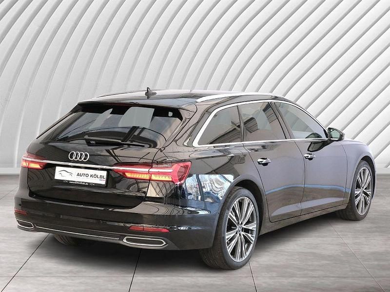 Gebraucht Audi A6 Design 265 PS (194 kW) 2022 Mythosschwarz metallic Kombi