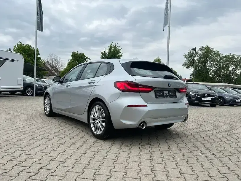 Brugt BMW 118 Advantage 150 HK (110 kW) 2021 Sølv Hatchback