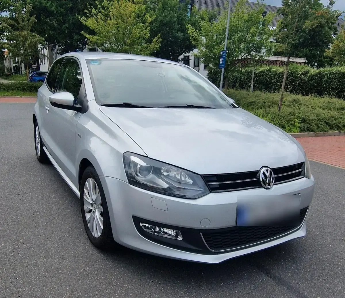 Gebraucht VW Polo Life 105 PS (77 kW) 2013 Silber Kleinwagen