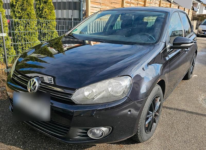 Gebraucht VW Golf VI 105 PS (77 kW) 2010 Schwarz Kleinwagen