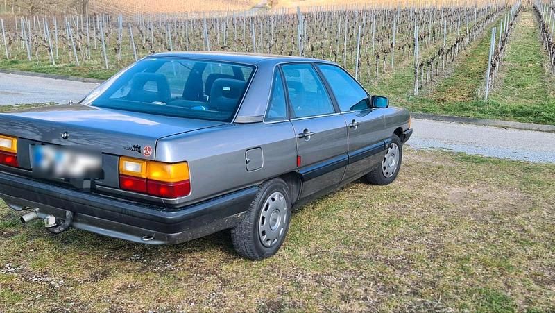 Gebraucht Audi 100 136 PS (100 kW) 1985 Grau Limousine
