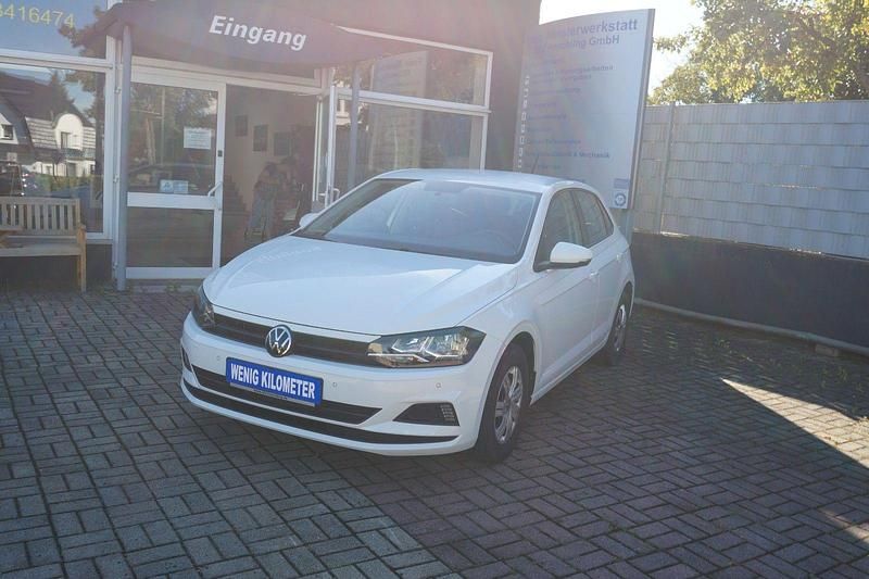 Weiß Gebraucht 2021 VW Polo Trendline Kleinwagen | 13.700 € (Fairer Preis) - Bild 1/4