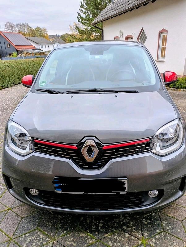 Grau Gebraucht 2023 Renault Twingo Kleinwagen | 14.700 € (Fairer Preis) - Bild 1/4