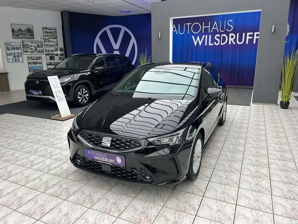 Neu Seat Ibiza FR 116 PS (85 kW) 2026 Schwarz Kleinwagen