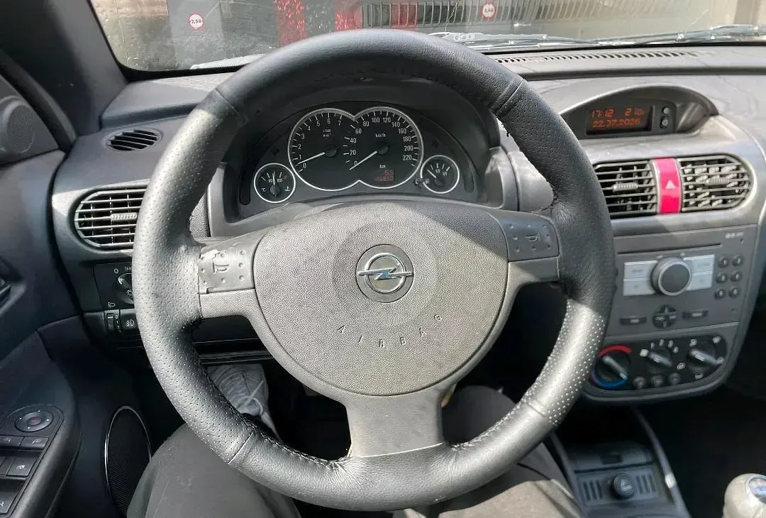 Gebraucht Opel Tigra 90 PS (66 kW) 2005 Silber Cabrio