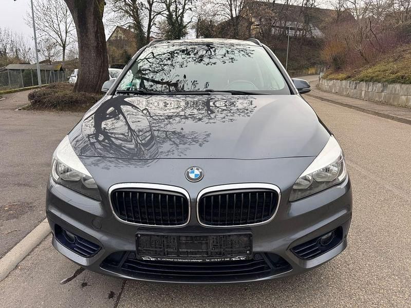 Gebraucht BMW 218 Sport Line 150 PS (110 kW) 2015 Grau Kombi