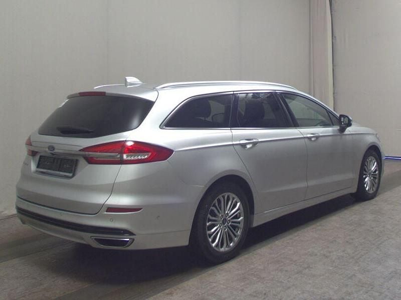 Gebraucht Ford Mondeo Titanium 190 PS (139 kW) 2022 Silber Kombi