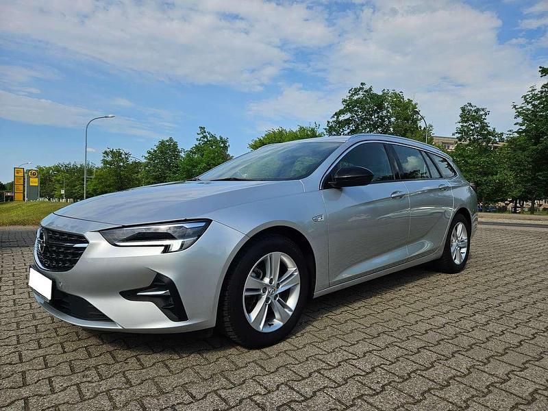 Argon silber/ice silver (m2) Gebraucht 2021 Opel Insignia Elegance Kombi | 22.500 € (Fairer Preis) - Bild 1/4