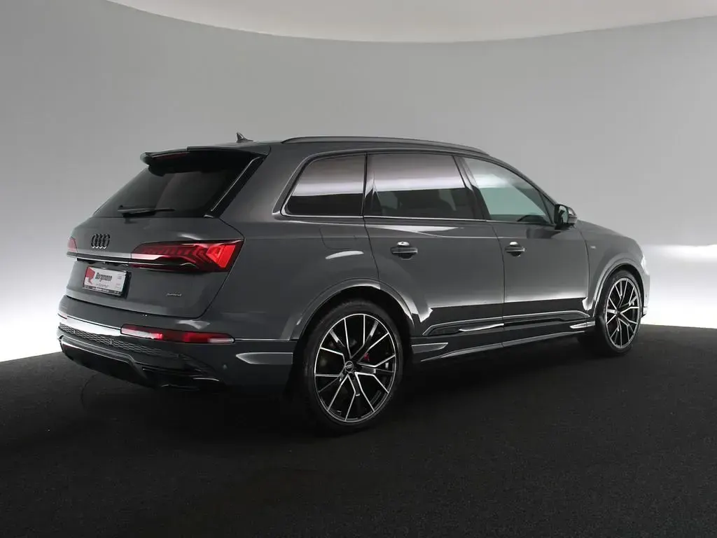 Gebraucht Audi Q7 Competition 286 PS (210 kW) 2022 Individuallackierungen audi excl (metallic) SUV