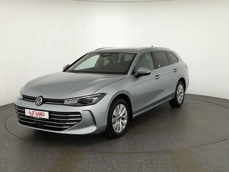 Silber Gebraucht 2025 VW Passat Kombi | 41.785 € (Fairer Preis) - Bild 1/4
