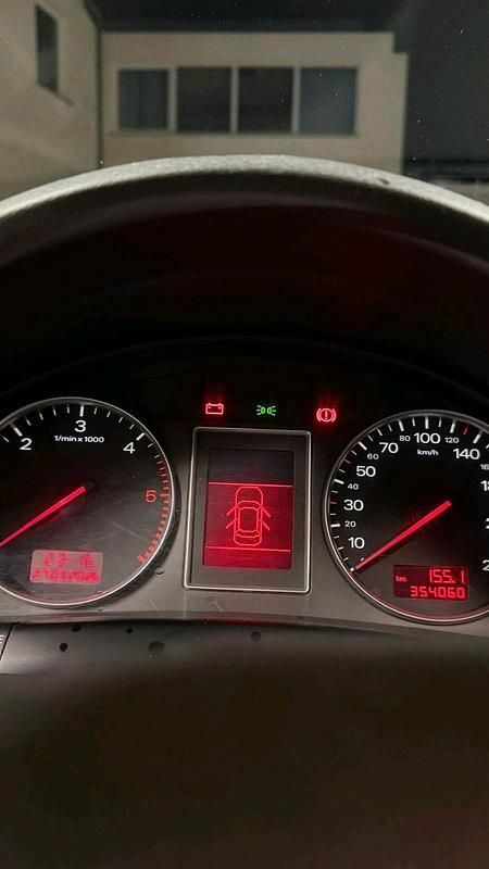 Gebraucht Audi A4 131 PS (96 kW) 2001 Silber Kombi