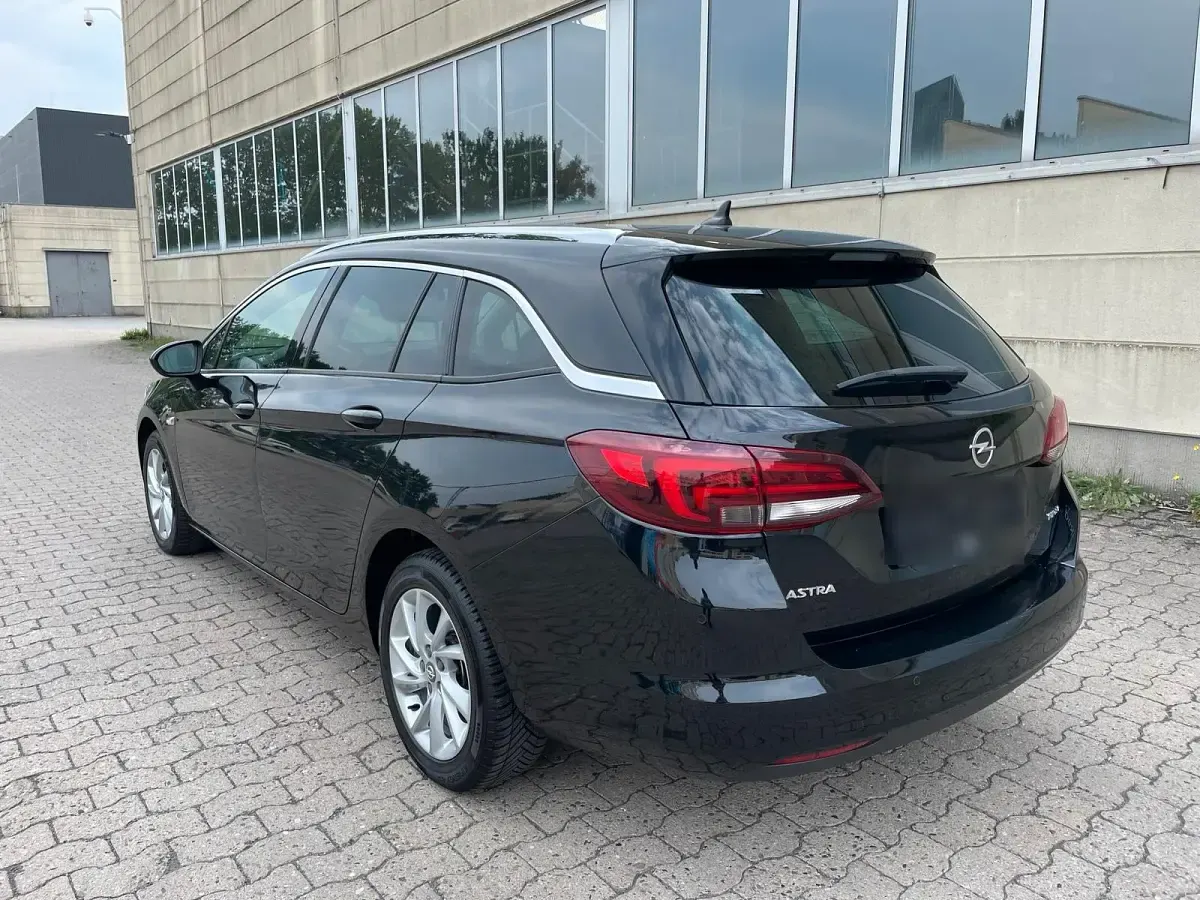 Gebraucht Opel Astra 125 PS (91 kW) 2018 Schwarz Kombi