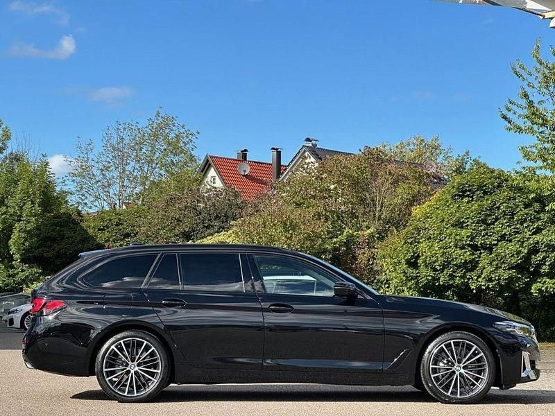 Gebraucht BMW 530 Performance 286 PS (210 kW) 2022 Schwarz 2 Kombi
