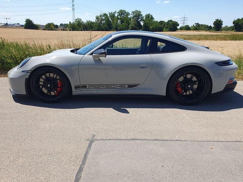 Grau Gebraucht 2022 Porsche 992 | 189.500 € (Superpreis) - Bild 1/4