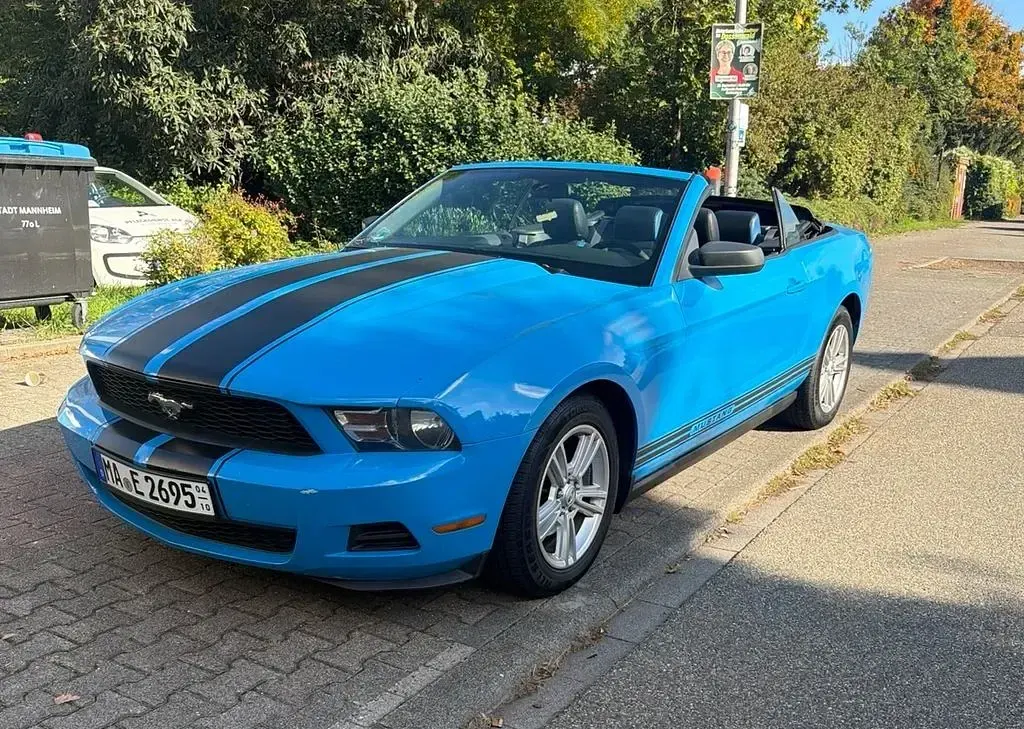 Gebraucht Ford Mustang 213 PS (156 kW) 2009 Blau Cabrio
