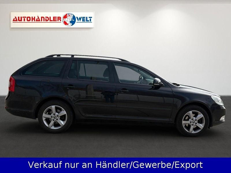 Gebraucht Skoda Octavia 122 PS (89 kW) 2013 Schwarz Kombi