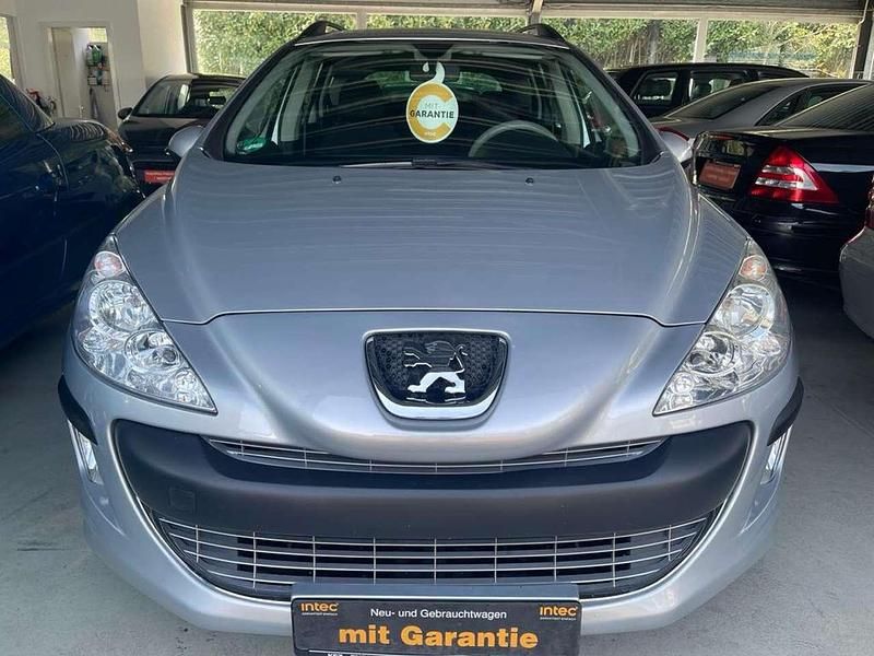 Aluminiumgrau/metalik Gebraucht 2009 Peugeot 308 Tendance Kombi | 4.350 € (Fairer Preis) - Bild 1/4