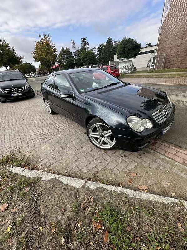 Gebraucht 2007 Mercedes C200 Coupé | 3.200 € (Fairer Preis) - Bild 1/4