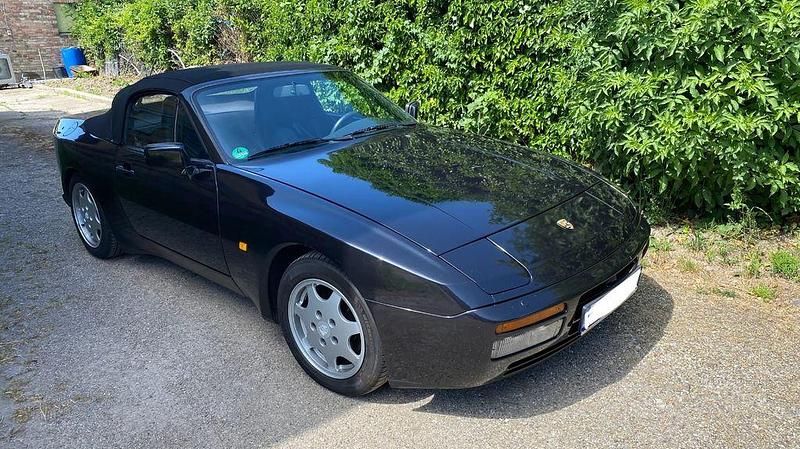 Schwarz Gebraucht 1990 Porsche 944 S2 Cabrio | 19.800 € - Bild 1/4