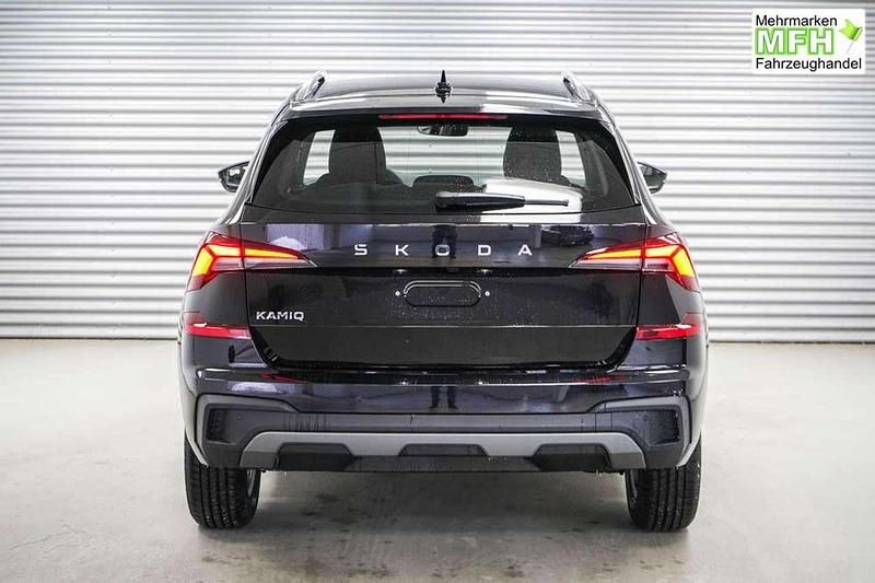 Neu Skoda Kamiq Selection 116 PS (85 kW) 2025 Black magic metallic ... SUV