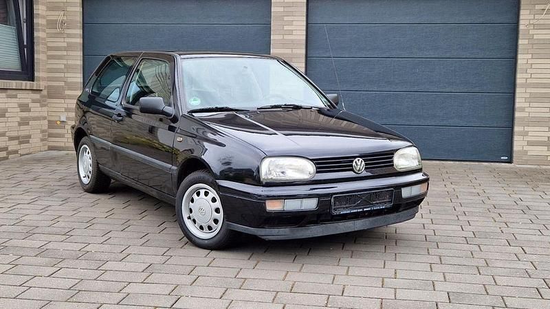Schwarz Gebraucht 1996 VW Golf III Limousine | 1.299 € (Guter Preis) - Bild 1/4