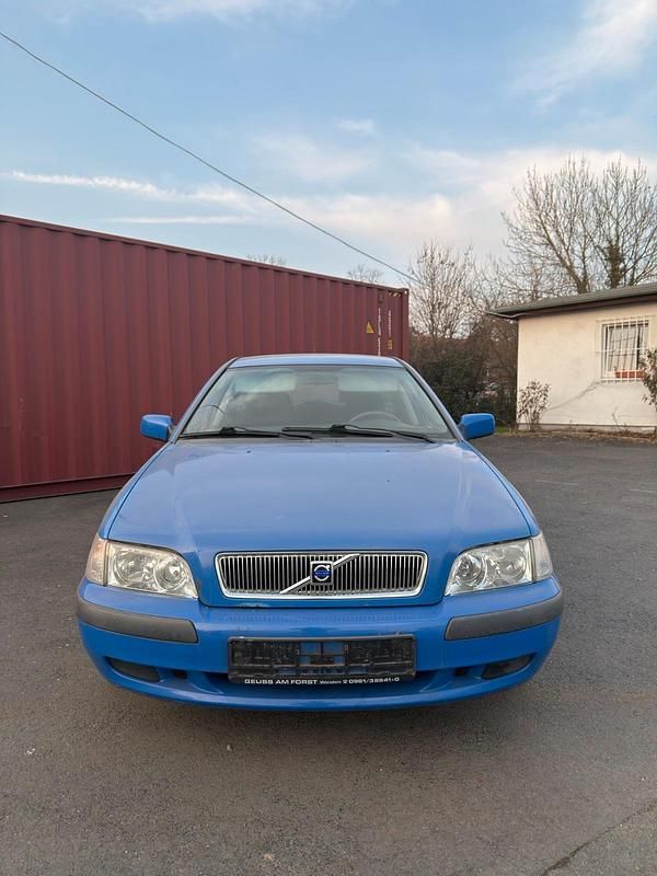 Gebraucht Volvo V40 122 PS (89 kW) 2002 Blau Kombi
