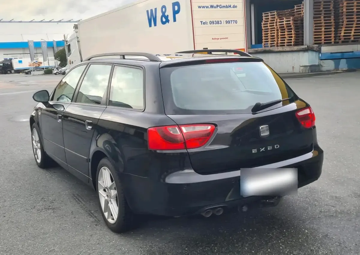 Usado Seat Exeo 143 HP (105 kW) 2012 Preto Carrinha