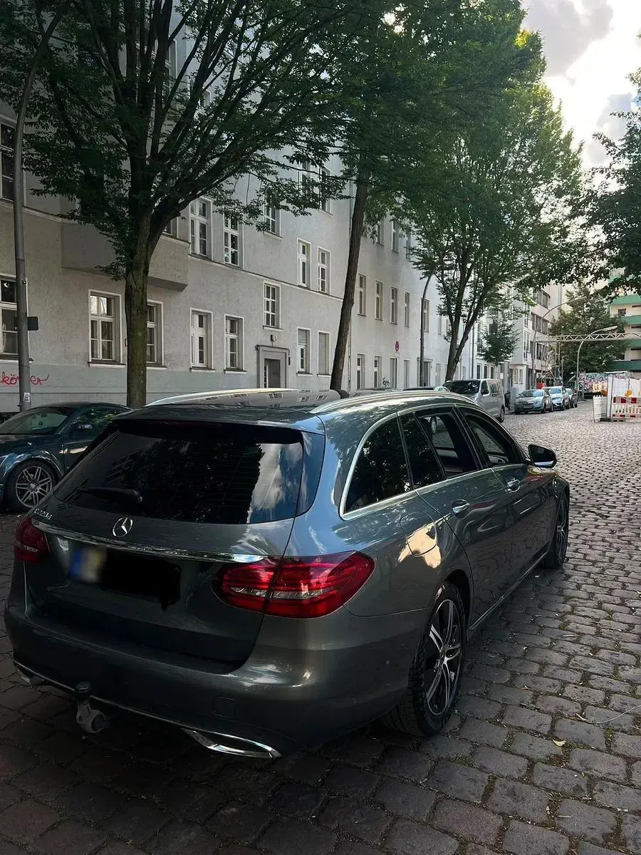Gebraucht Mercedes C220 194 PS (142 kW) 2020 Silber Limousine