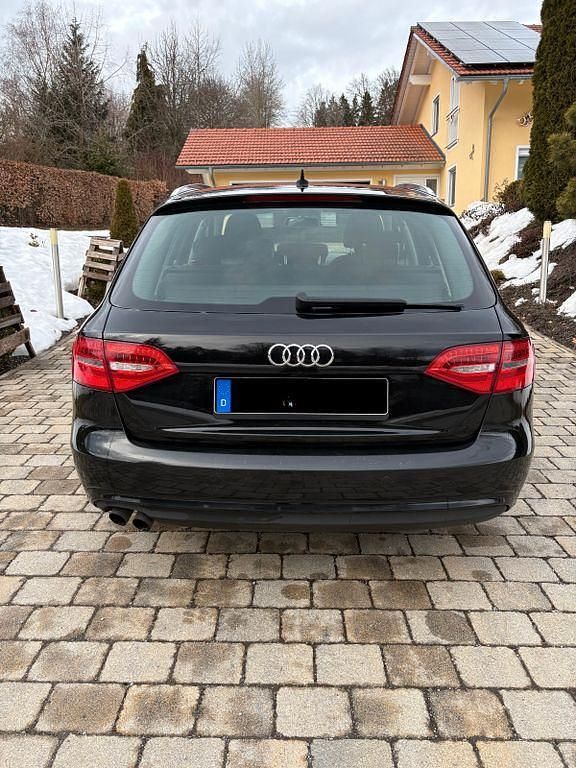 Gebraucht Audi A4 Ambition 177 PS (130 kW) 2013 Schwarz Kombi