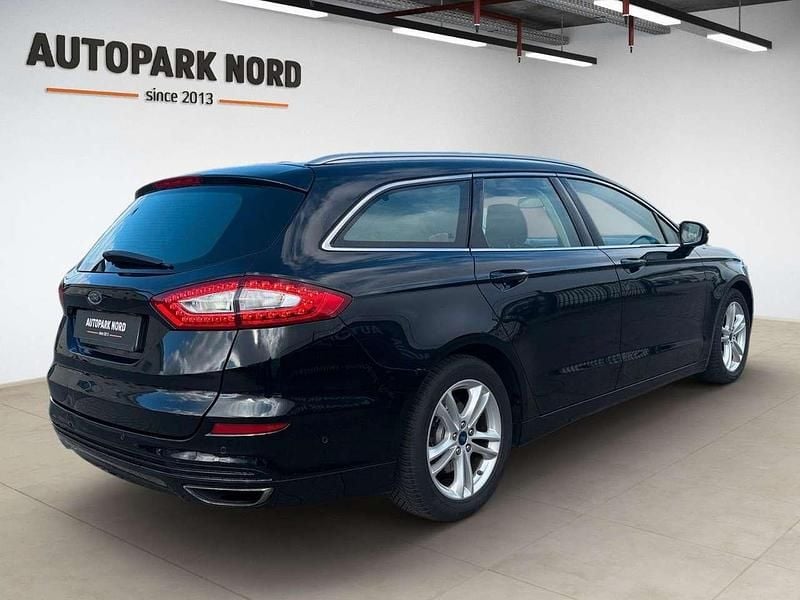 Gebraucht Ford Mondeo Titanium 160 PS (117 kW) 2016 Schwarz Kombi