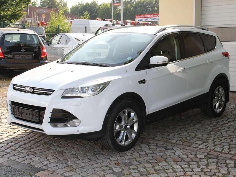 Frozen white Gebraucht 2014 Ford Kuga Titanium SUV | 8.800 € (Guter Preis) - Bild 1/4