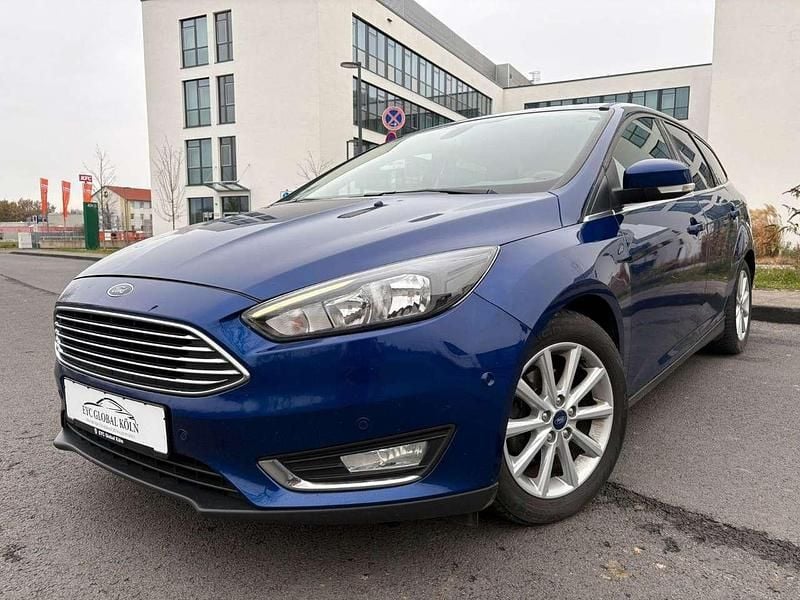 Blau Gebraucht 2015 Ford Focus Titanium Kombi | 5.800 € (Guter Preis) - Bild 1/4