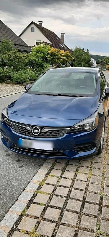 Blau Gebraucht 2021 Opel Astra Edition Limousine | 12.900 € (Superpreis) - Bild 1/4