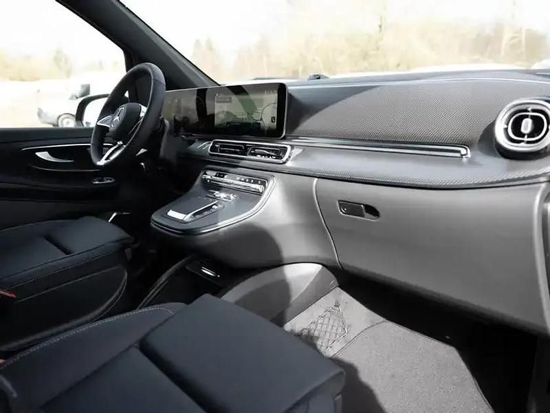 Gebraucht Mercedes V300 Avantgarde 237 PS (174 kW) 2026 Obsidianschwarz metallic Van / Kleinbus