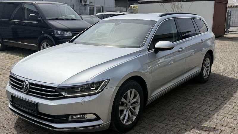 Gebraucht VW Passat Comfortline 150 PS (110 kW) 2016 Kombi