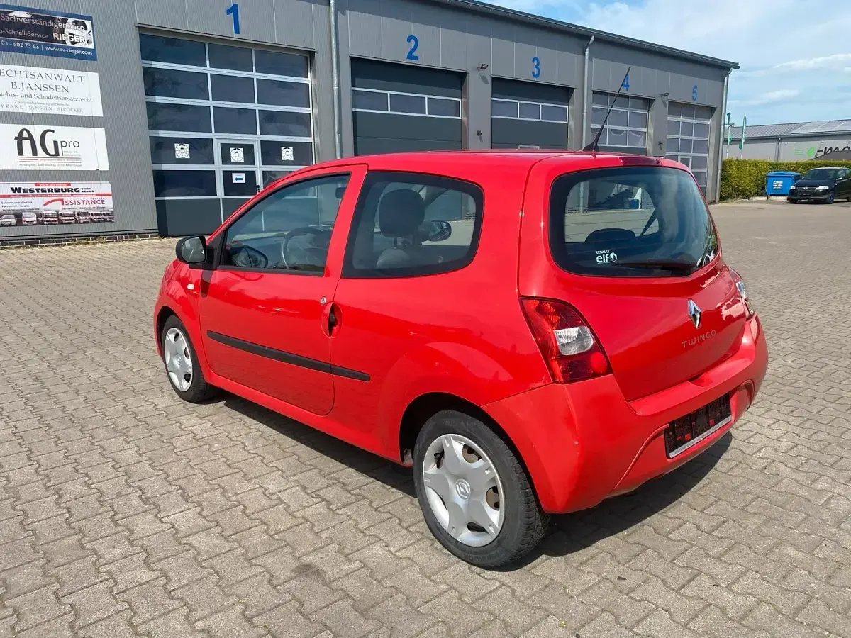 Usata Renault Twingo 75 CV (55 kW) 2011 Rosso Utilitaria
