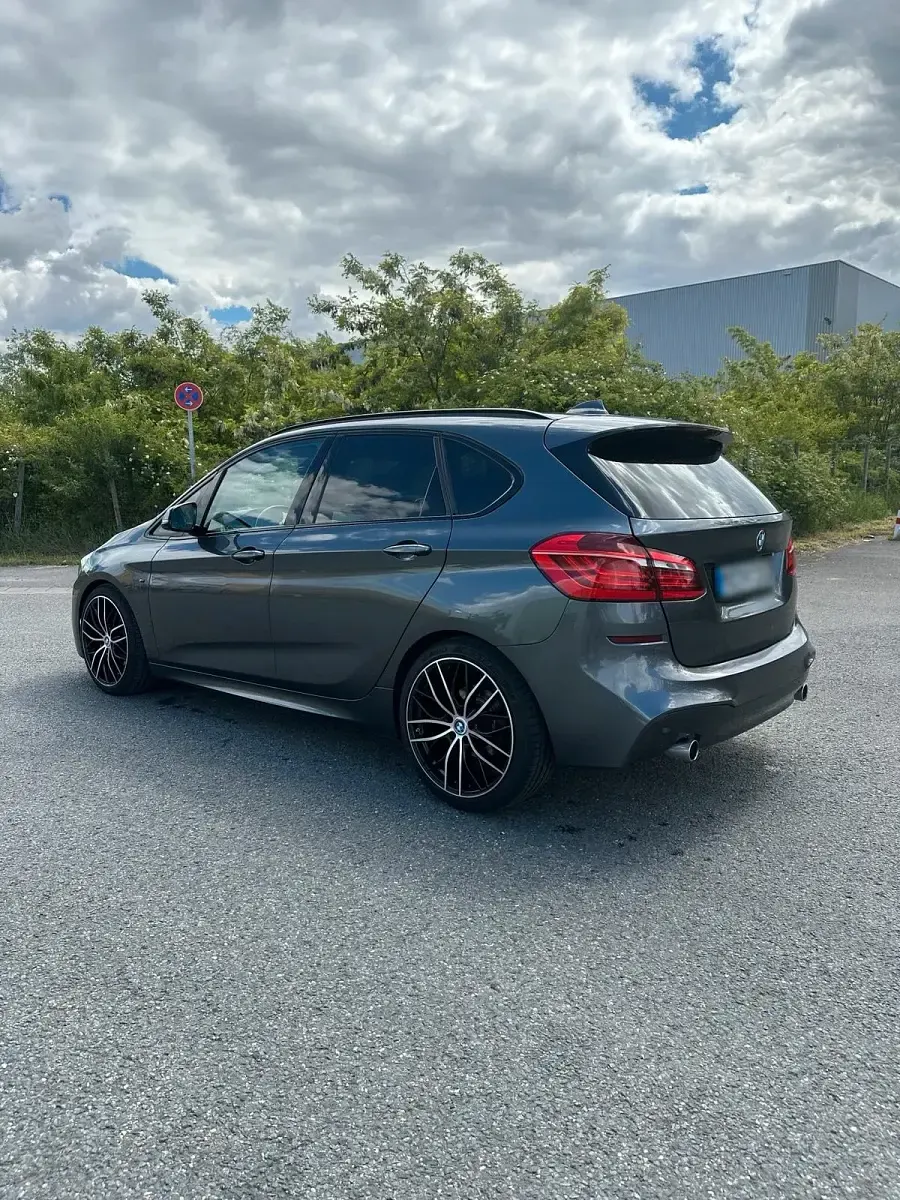 Gebraucht BMW 220 M Sport 190 PS (139 kW) 2015 Grau Kombi