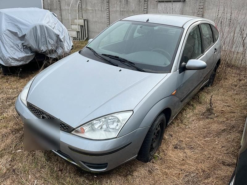 Second-hand Ford Focus 85 CP (62 kW) 2004 Gri Berlinǎ