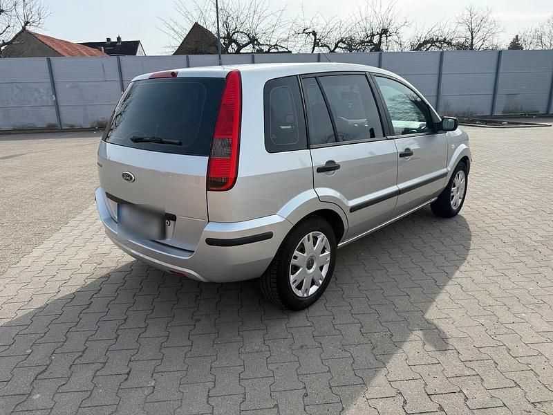 Gebraucht Ford Fusion 80 PS (58 kW) 2003 Silber Kleinwagen