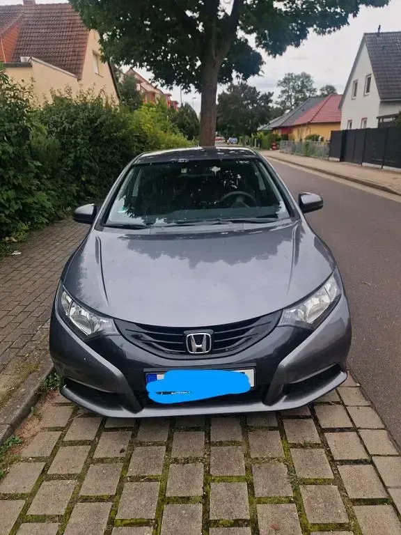 Gebraucht Honda Civic Comfort 99 PS (72 kW) 2012 Grau Limousine