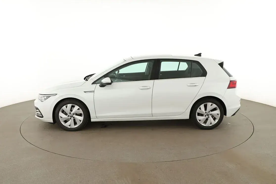 Gebraucht VW Golf VIII Style 2020 Weiß Limousine