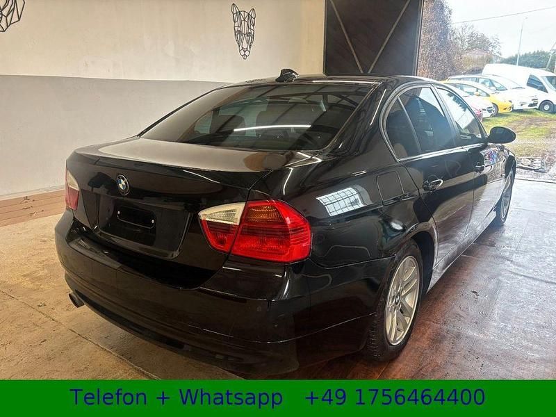 Gebraucht BMW 318 143 PS (105 kW) 2007 Schwarz Limousine